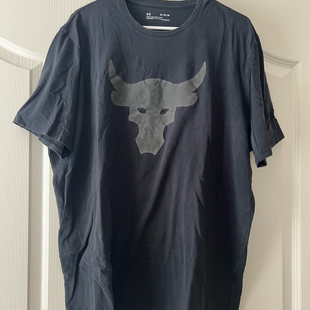 Under Armour Men's Black Graphic T-Shirt